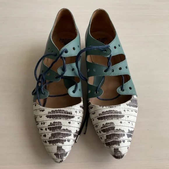 John Fluevog LIMITED EDITION Power Coal two-tone lace up - Picture 2 of 5